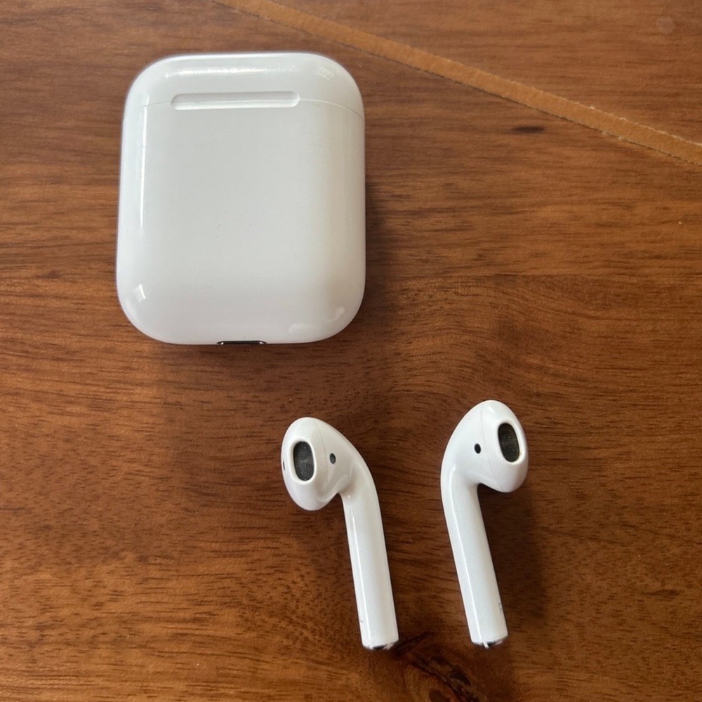 AirPods second generation